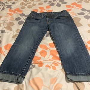 Washed never worn American Eagle jean capris size 2